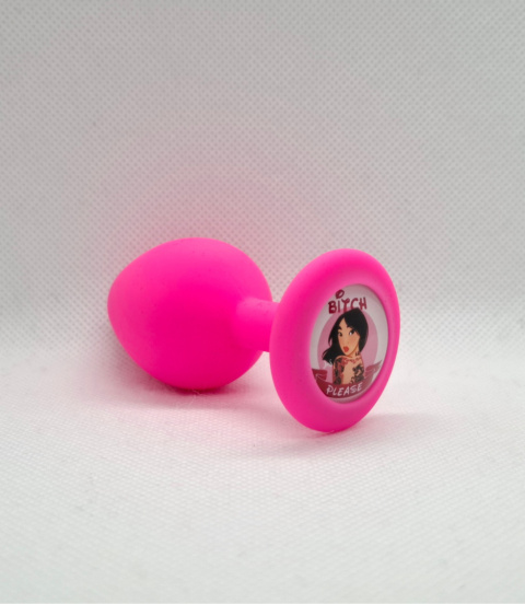 Różowy korek analny z kobiecą grafiką i napisem „Bitch Please”